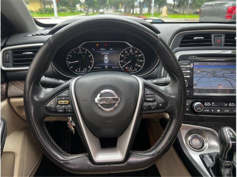 2017 Nissan Maxima Platinum