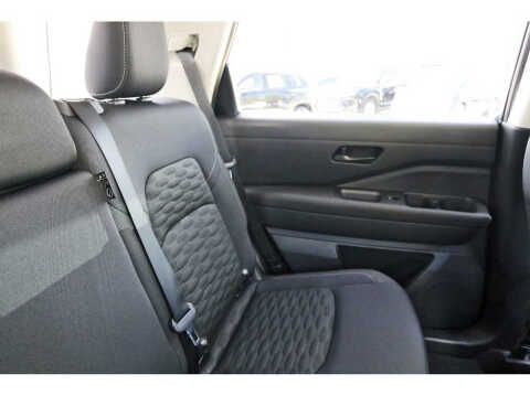 2025 Nissan Pathfinder S