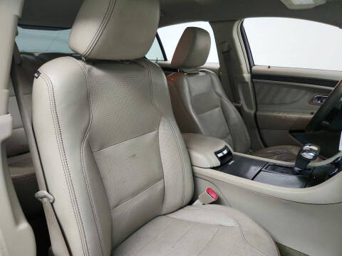 2010 Ford Taurus Limited