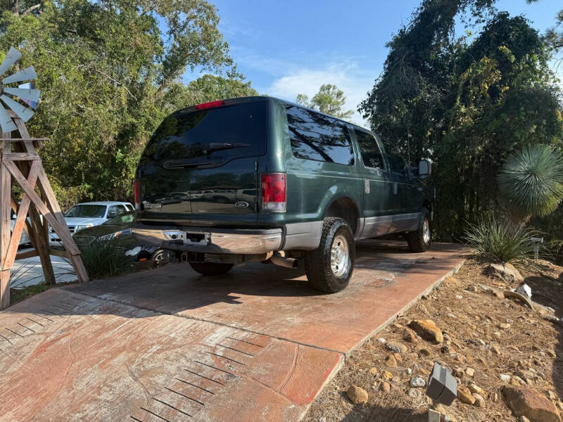 2005 Ford Excursion XLT photo 15