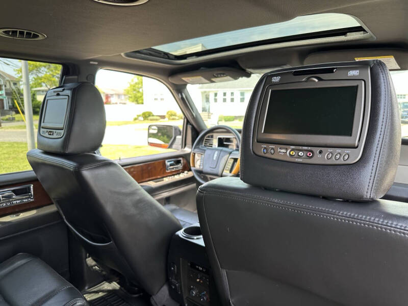 2014 Lincoln Navigator L