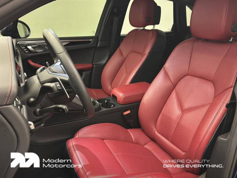 2025 Porsche Macan S