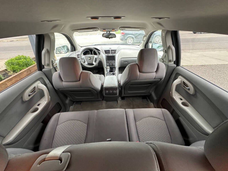 2012 Chevrolet Traverse LS