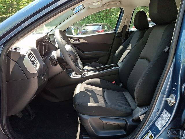 2017 Mazda MAZDA3 Sport