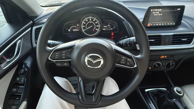 2017 Mazda MAZDA3 Sport