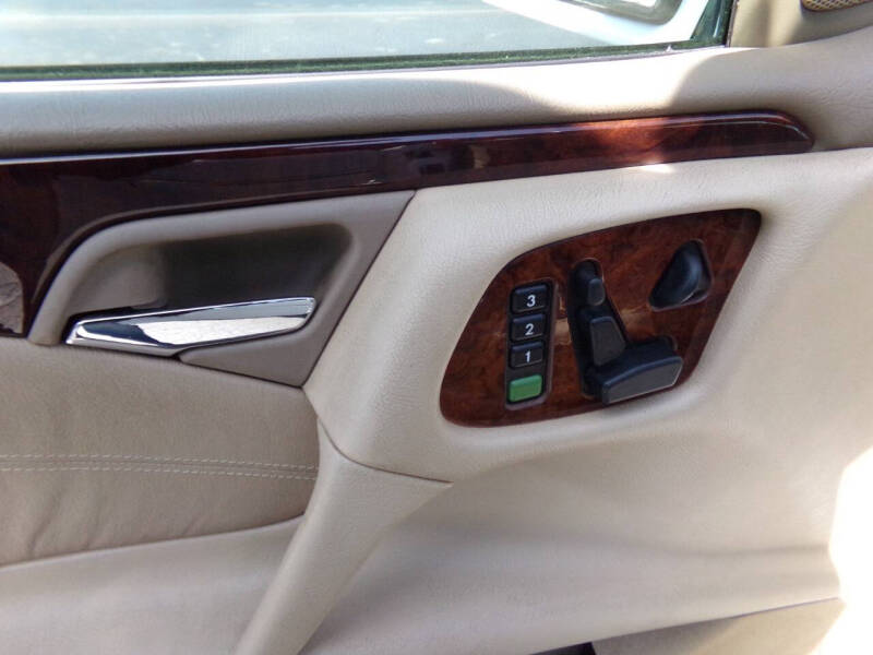 1999 Mercedes-Benz E-Class E 320