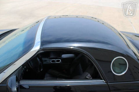 2004 Ford Thunderbird Deluxe