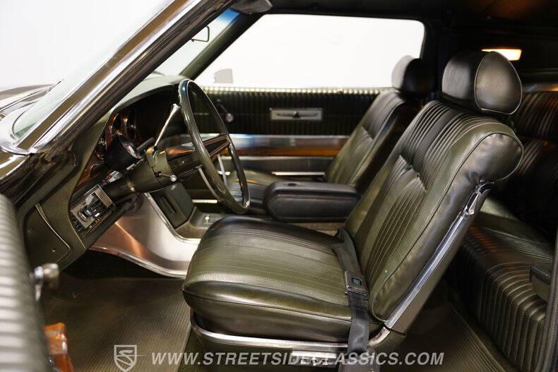 1969 Ford Thunderbird