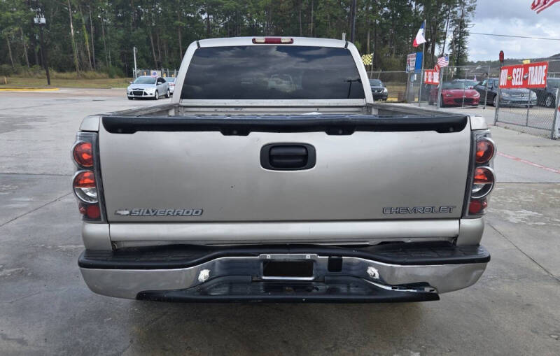 2003 Chevrolet Silverado 1500 LS photo 14