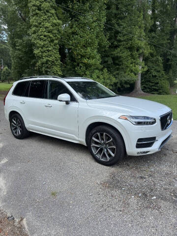 2016 Volvo XC90 T6 Momentum