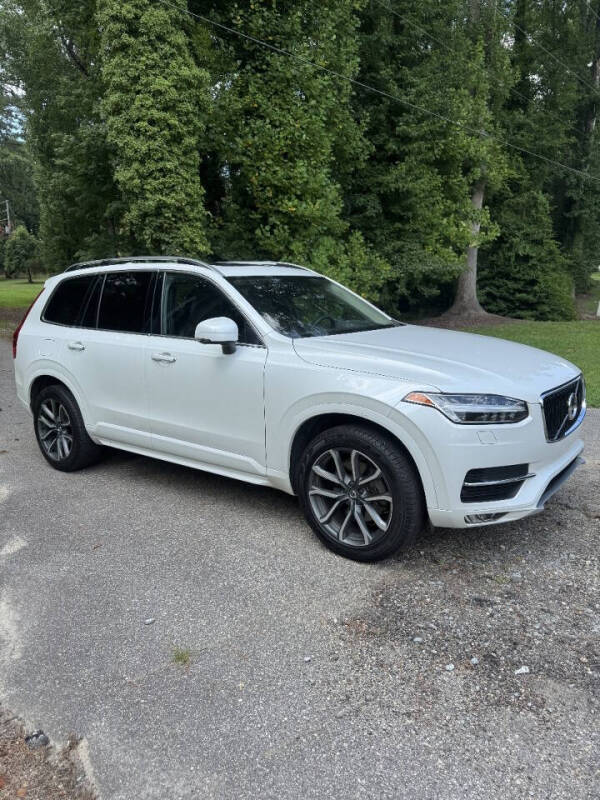 2016 Volvo XC90 T6 Momentum