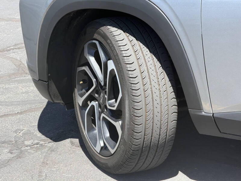 2025 Chevrolet Trax RS