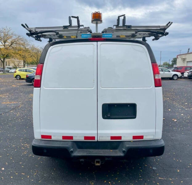 2016 Chevrolet Express 2500