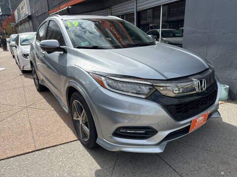 2019 Honda HR-V for sale at TOP SHELF AUTOMOTIVE in Newark NJ