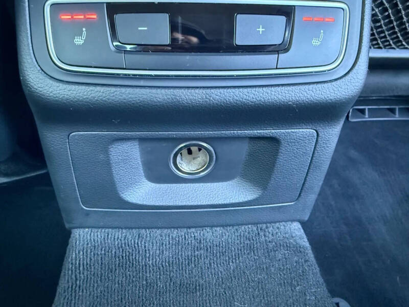 2017 Audi A4 2.0T quattro Premium Plus