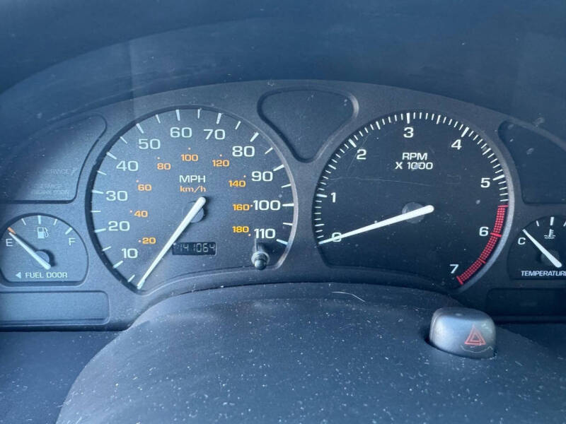 2002 Saturn S-Series SL1