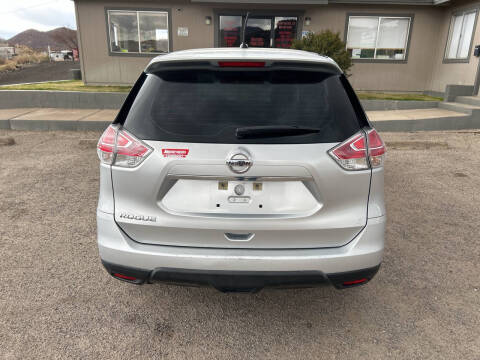 2015 Nissan Rogue S