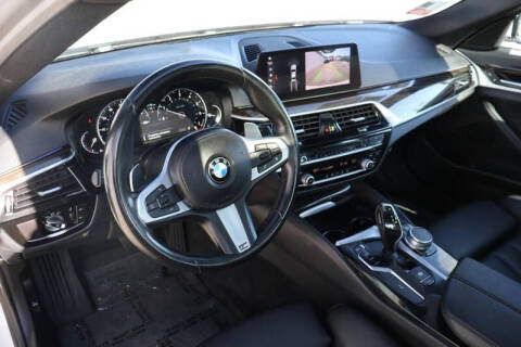 2019 BMW 5 Series 530i