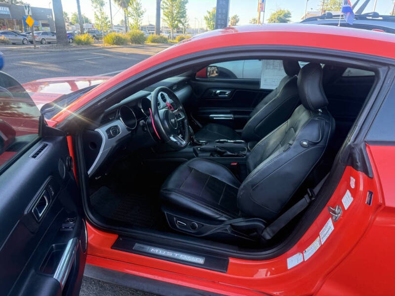 2015 Ford Mustang EcoBoost Premium