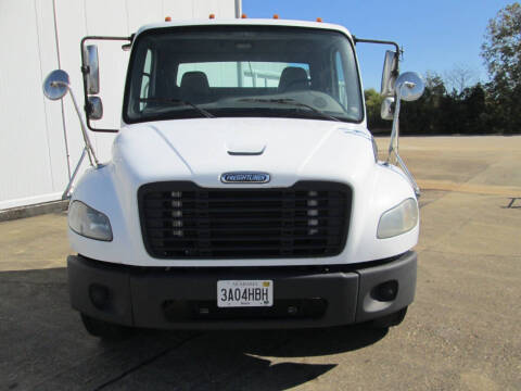 2007 Freightliner Business class M2