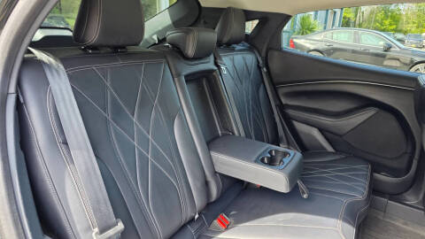 2021 Ford Mustang Mach-E Select