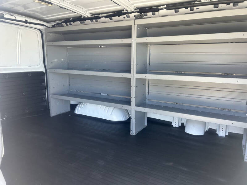 2022 Chevrolet Express 2500