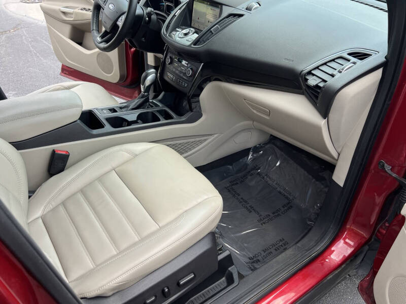 2019 Ford Escape Titanium