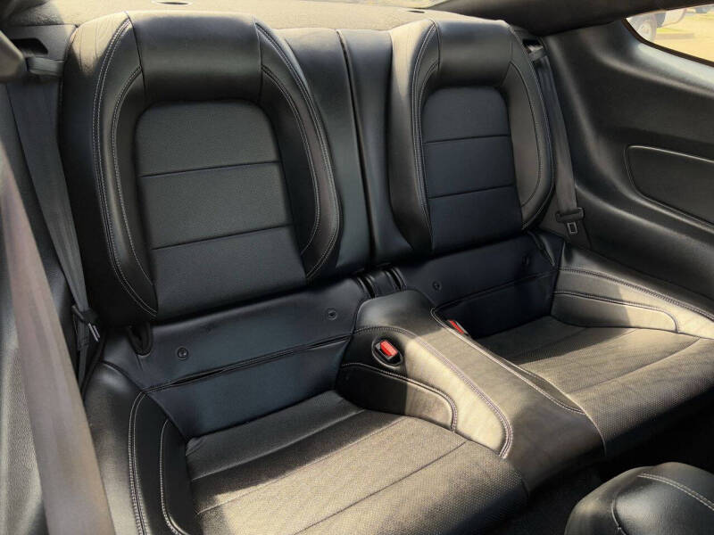 2022 Ford Mustang EcoBoost Premium