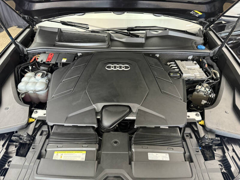 2019 Audi Q8 quattro Premium Plus 55 TFSI