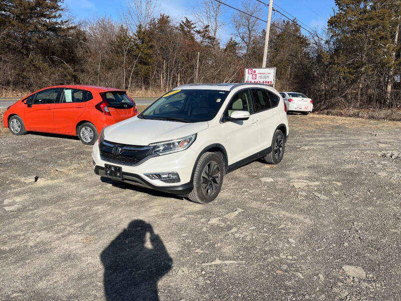 2015 Honda CR-V for sale at B & B GARAGE LLC in Catskill NY