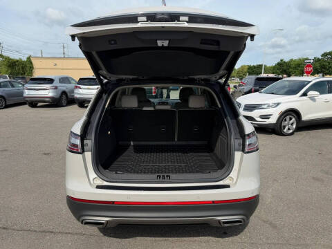 2020 Lincoln Nautilus Reserve