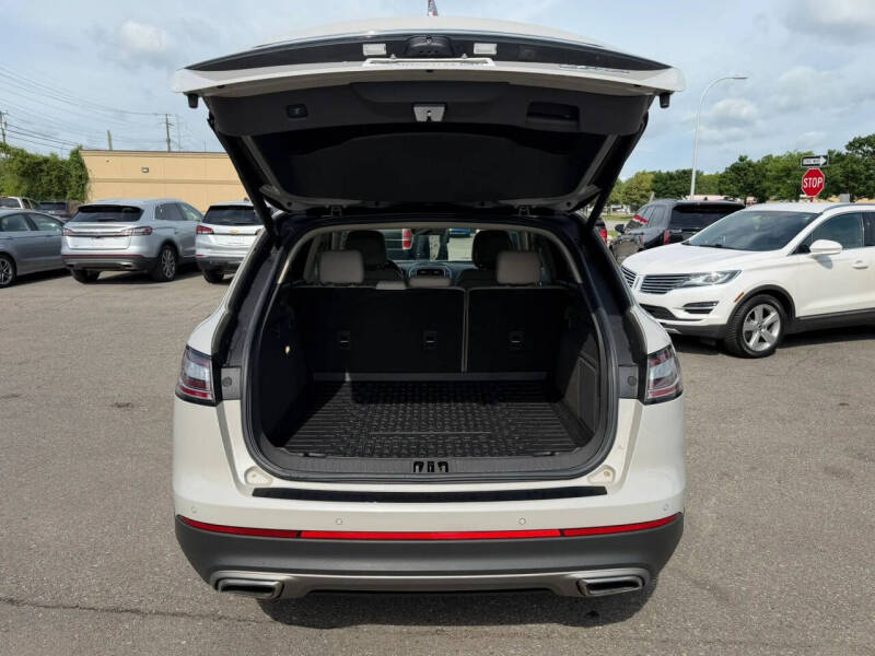 2020 Lincoln Nautilus Reserve