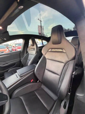 2025 Tesla Model S Plaid