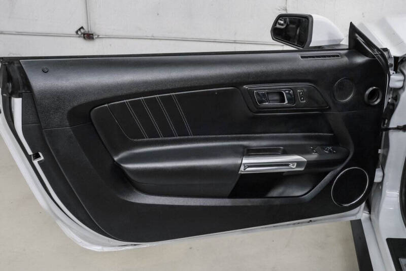 2017 Ford Mustang EcoBoost Premium