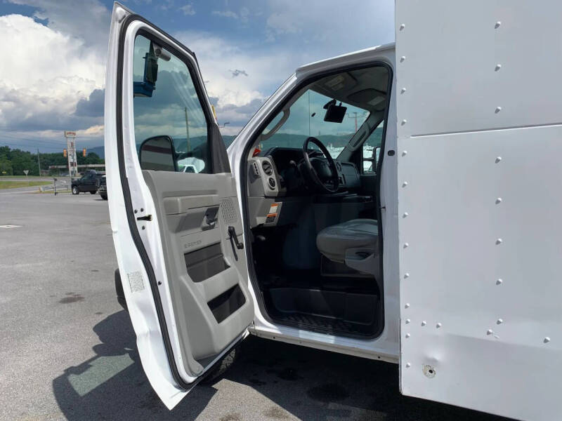 2018 Ford E-Series