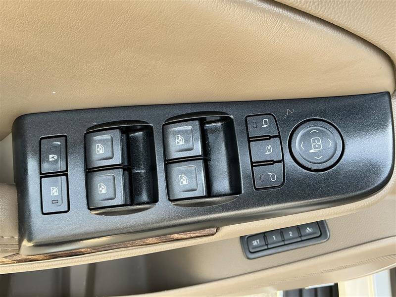 2017 GMC Yukon XL SLT
