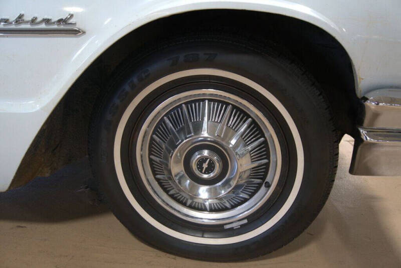 1964 Ford Thunderbird