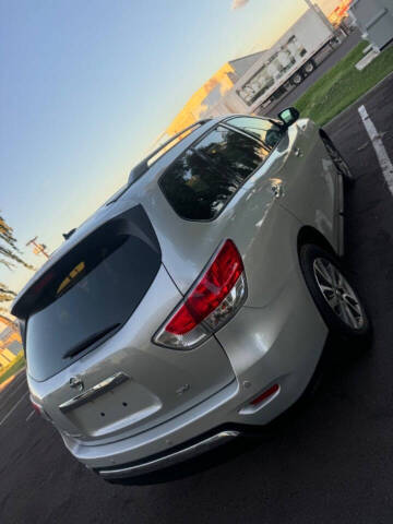 2016 Nissan Pathfinder SV