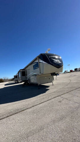 2022 Jayco Pinnacle