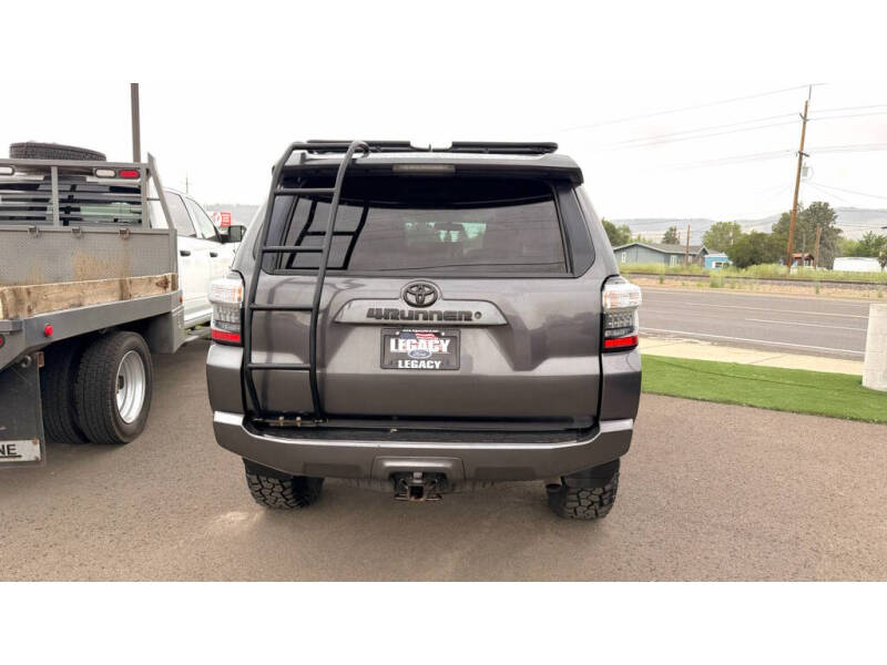 2018 Toyota 4Runner SR5
