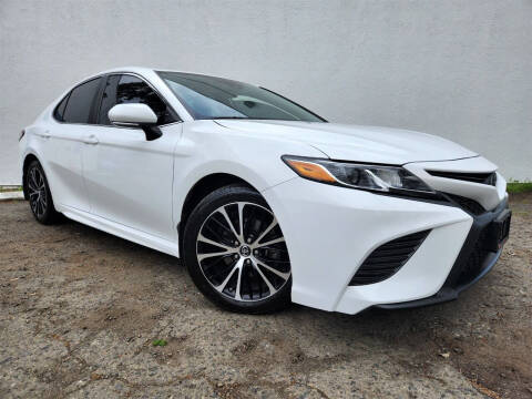 2019 Toyota Camry for sale at Planet Cars in Fairfield CA