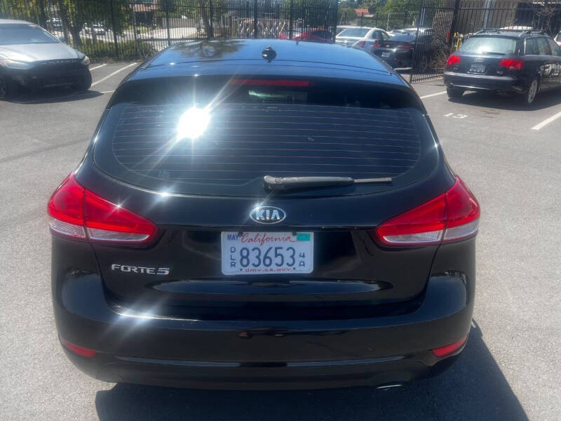 2016 Kia Forte5 LX