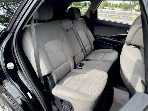 2016 Hyundai Santa Fe SE