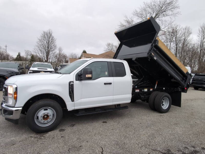 2025 Ford F-350 Super Duty XL