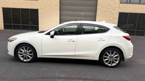 2017 Mazda MAZDA3 Grand Touring