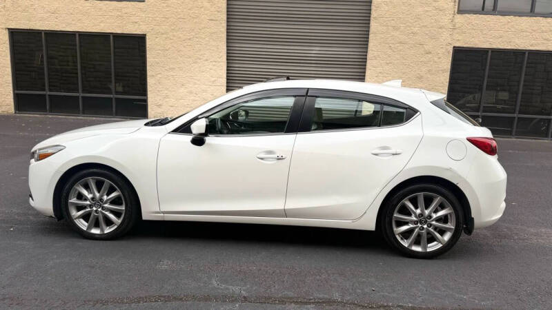 2017 Mazda MAZDA3 Grand Touring