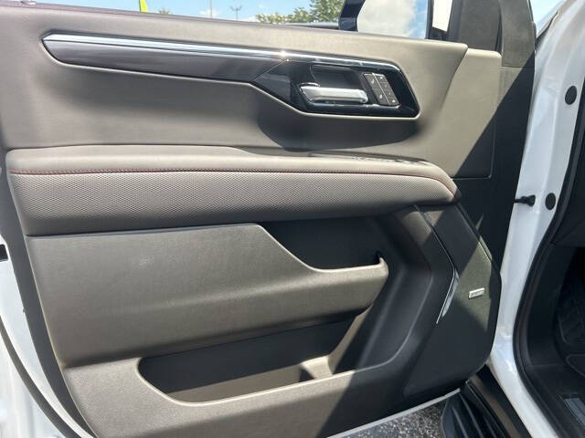 2025 Chevrolet Tahoe RST