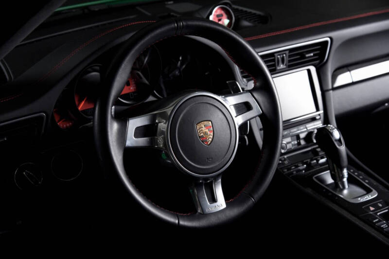 2015 Porsche 911 Turbo S