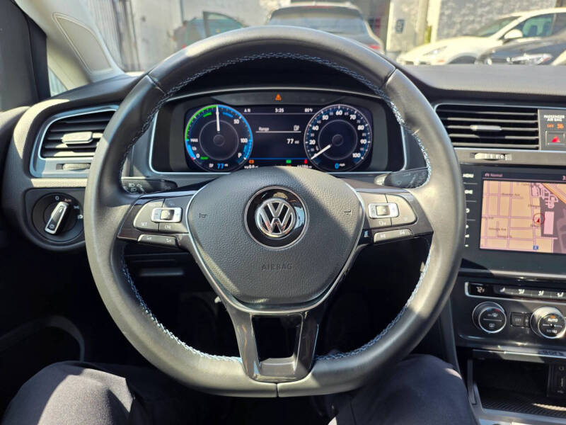 2018 Volkswagen e-Golf SEL Premium