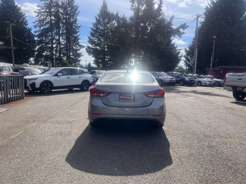 2015 Hyundai Elantra SE